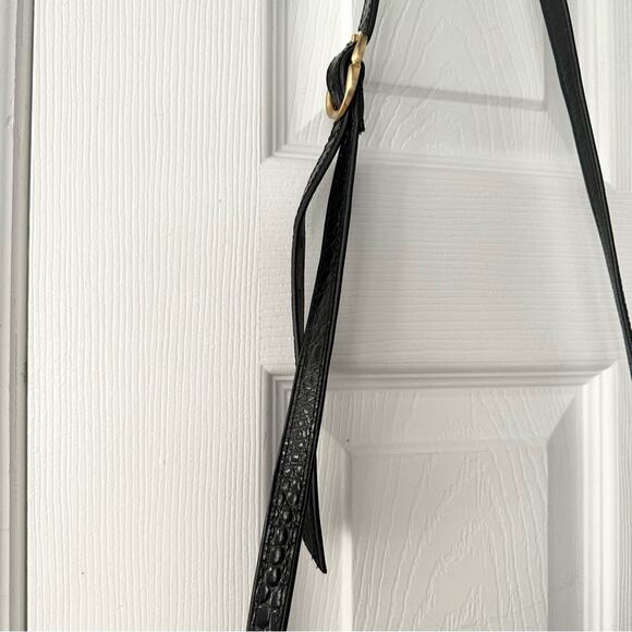 Sondra Roberts Vintage Black Leather Croc Embossed Rectangular Box Crossbody Bag - Picture 8 of 16